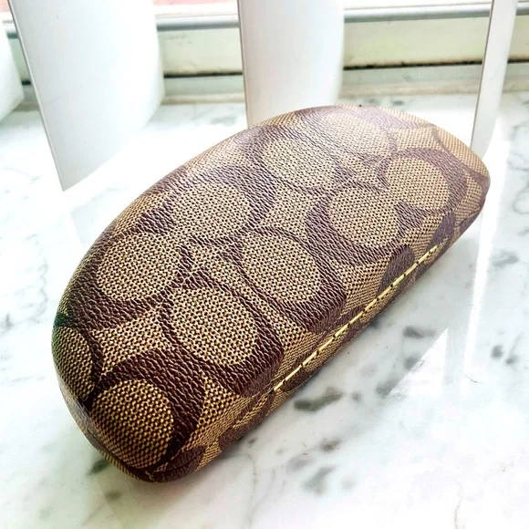Coach Glasses Clamshell Case - Picture 2 of 5
